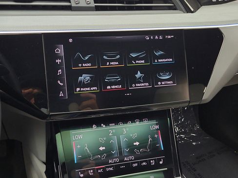 Used 2024 Audi Q8 e-tron Prestige w/ Prestige Package AWD/4WD image 10