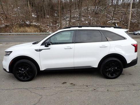 Used 2022 Kia Sorento S image 9