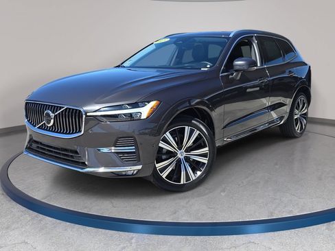 Used 2023 Volvo XC60 B5 Ultimate FWD image 1
