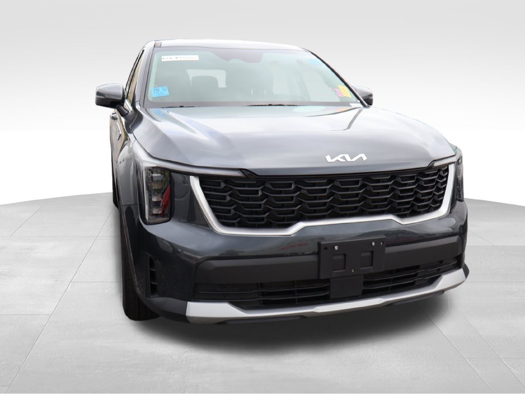 Used 2024 Kia Sorento LX FWD image 8