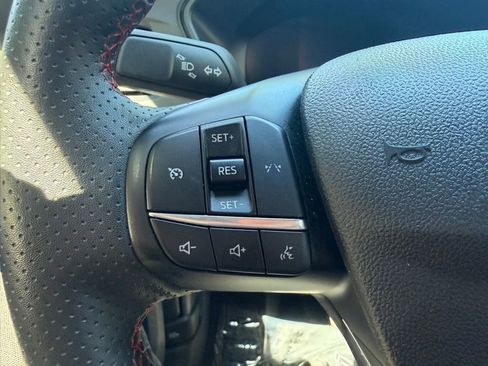 Used 2025 Ford Escape ST-Line Select AWD/4WD image 11