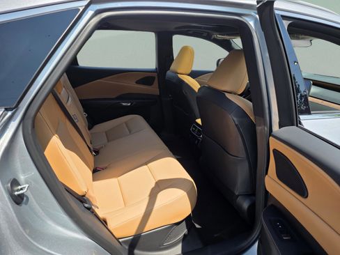New 2026 Lexus RX 350h AWD/4WD image 14