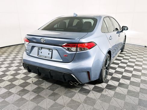 Used 2024 Toyota Corolla SE FWD image 3