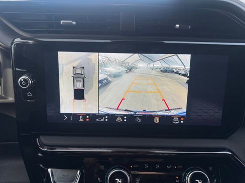 Used 2024 GMC Sierra 1500 AT4 w/ Technology Package image 28