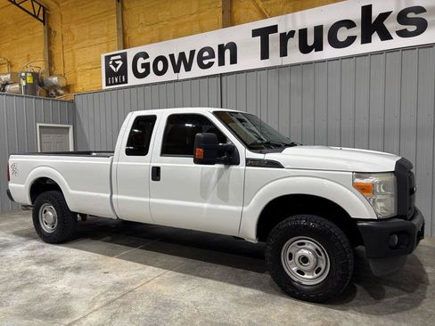 Used 2013 Ford F250 XL w/ PWR Equipment Group AWD/4WD image 3