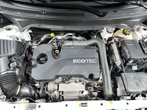 Used 2020 Chevrolet Equinox LT w/ Driver Convenience Package FWD image 12