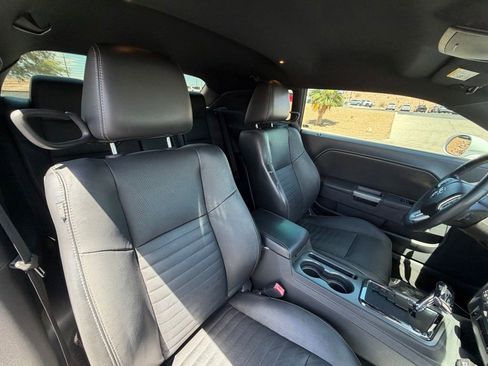 Used 2011 Dodge Challenger R/T RWD image 15