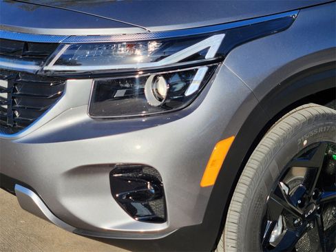 New 2026 Kia Seltos EX image 6