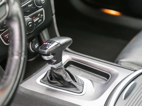 Used 2022 Dodge Charger SXT w/ Leather Interior Group image 18