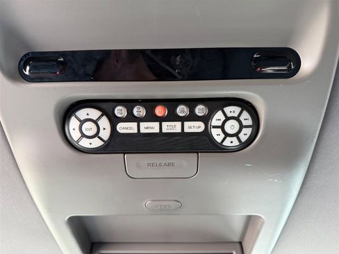 Used 2014 Honda Pilot Touring image 21