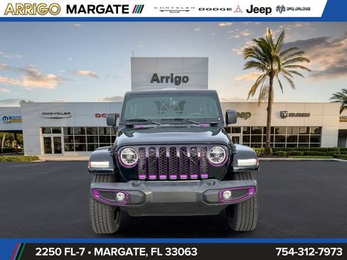 Used 2021 Jeep Wrangler Unlimited Sahara w/ Safety Group AWD/4WD image 2
