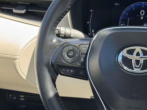 Used 2024 Toyota Corolla Cross XLE w/ Convenience Package image 23