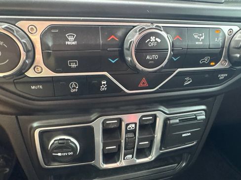 Used 2020 Jeep Wrangler Unlimited Sport S AWD/4WD image 33