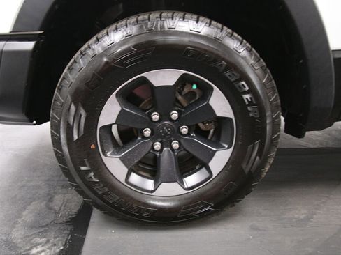 Used 2019 RAM 1500 Rebel AWD/4WD image 31
