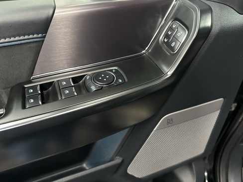 Used 2024 Ford F150 Platinum w/ FX4 Off-Road Package image 20