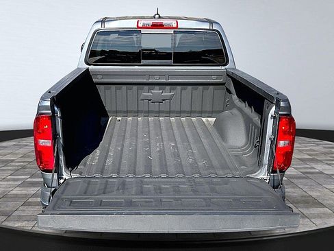 Used 2022 Chevrolet Colorado LT w/ LT Convenience Package image 18