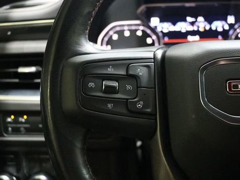 Used 2021 GMC Yukon AT4 w/ Rear Media and Nav Package AWD/4WD image 25