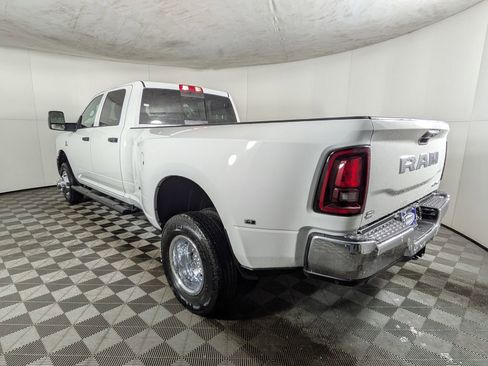 New 2026 RAM 3500 Tradesman AWD/4WD image 4