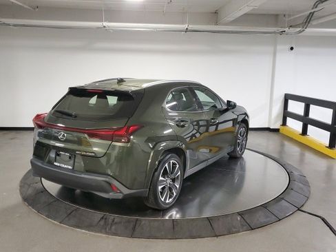 Used 2024 Lexus UX 250h AWD w/ Premium Package image 7