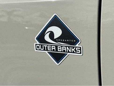 New 2025 Ford Bronco Outer Banks w/ Sasquatch Package image 16