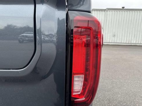 Used 2021 GMC Sierra 1500 SLT w/ SLT Premium Plus Package image 8