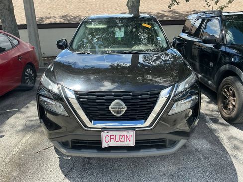 Used 2021 Nissan Rogue SV FWD image 3