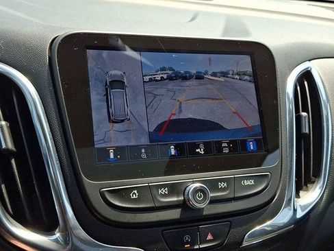 Used 2023 Chevrolet Equinox LT FWD image 24
