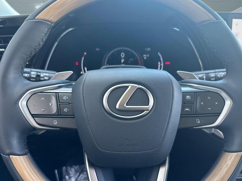 Used 2024 Lexus RX 350 FWD w/ Convenience Package image 15