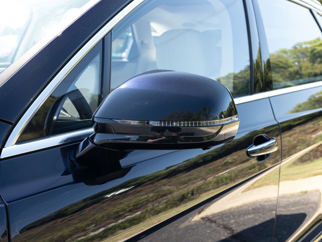 Used 2025 Bentley Bentayga AWD/4WD image 22