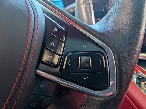 Used 2023 Chevrolet Corvette Stingray Premium Cpe w/ Z51 Performance Package RWD image 31