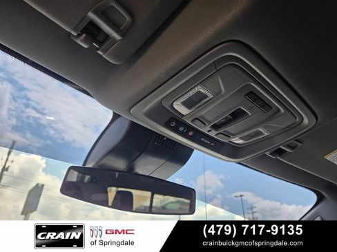 Used 2022 Chevrolet Silverado 1500 LT AWD/4WD image 21