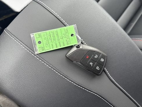 New 2026 Chevrolet Traverse RS image 32