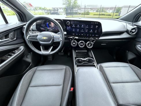 Certified 2024 Chevrolet Blazer EV LT AWD/4WD image 14