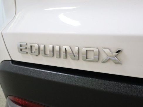 Used 2025 Chevrolet Equinox LT FWD image 23