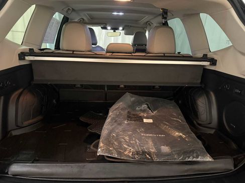 Certified 2023 Subaru Forester Limited image 25