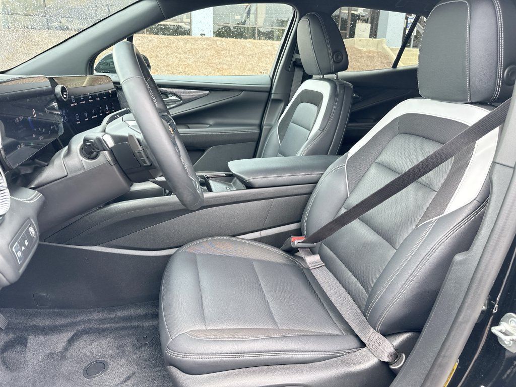 Used 2024 Chevrolet Blazer EV LT AWD/4WD image 8