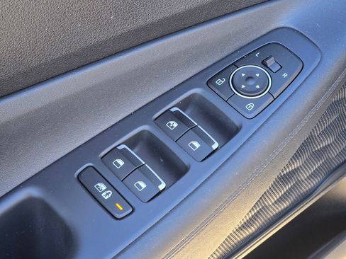 Certified 2023 Hyundai Santa Fe SE image 28