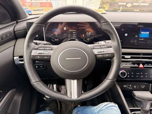 Used 2025 Hyundai Santa Cruz Limited AWD/4WD image 13