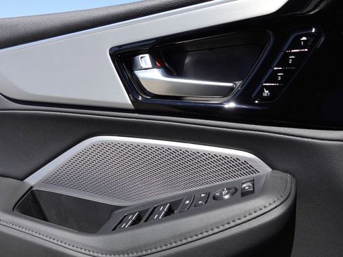 New 2026 Acura MDX Base image 14