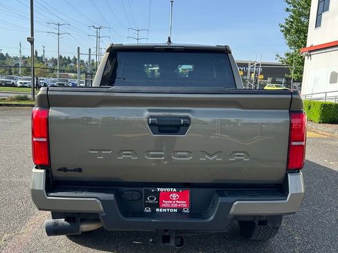 Certified 2024 Toyota Tacoma TRD Off-Road AWD/4WD image 6