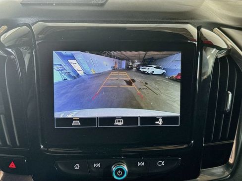 Used 2023 Chevrolet Traverse LT AWD/4WD image 13
