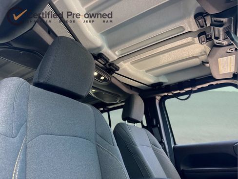 Certified 2024 Jeep Wrangler Unlimited AWD/4WD image 17
