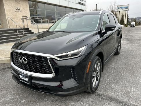 Certified 2023 INFINITI QX60 Luxe w/ Cargo Package image 4