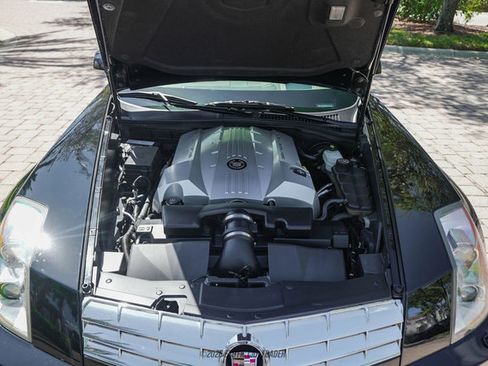 Used 2004 Cadillac XLR RWD image 23