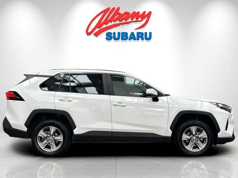 Used 2025 Toyota RAV4 XLE FWD image 3