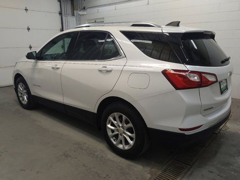 Used 2019 Chevrolet Equinox LT FWD image 3