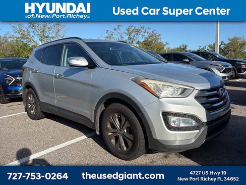 Used 2013 Hyundai Santa Fe Sport image 4