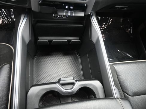 Used 2024 RAM 1500 Laramie RWD image 19