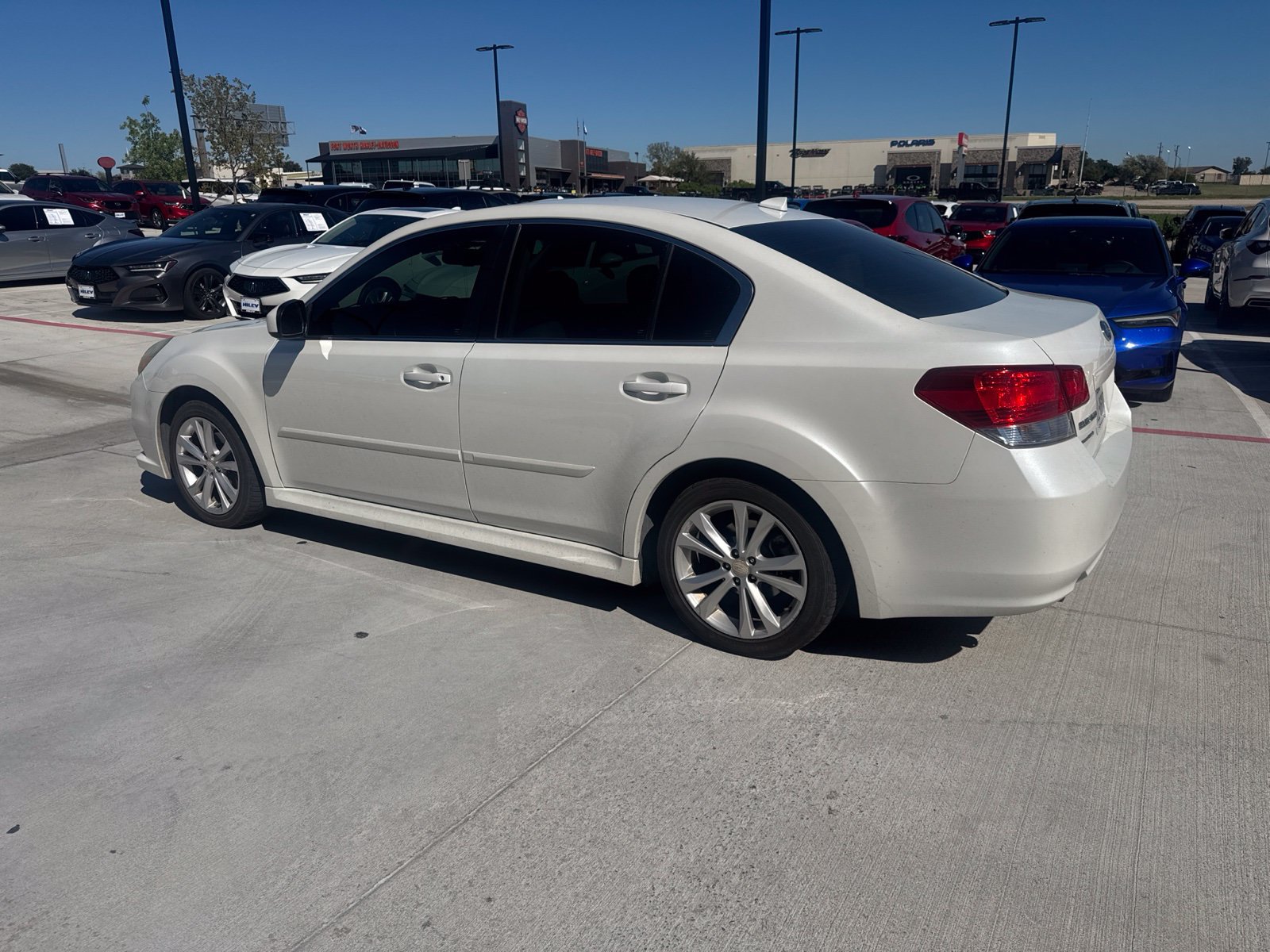 Used 2014 Subaru Legacy 2.5i Premium AWD/4WD image 6