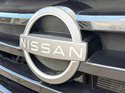 Used 2025 Nissan Pathfinder SL image 13